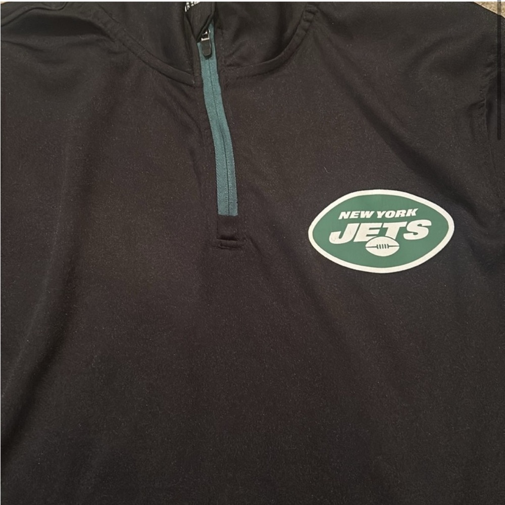 Black and Green Jets Pullover - Picture 2 of 6
